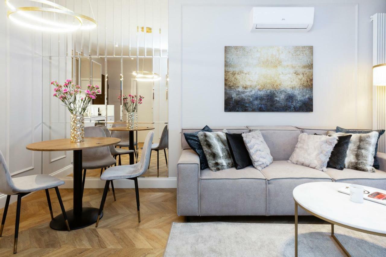 Mennica Residence Apartments By Renters Prestige Warsaw Exterior photo